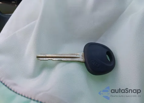 2009 Kia Optima Lx z USA, uszkodzony, nr VIN KNAGE228X95315271